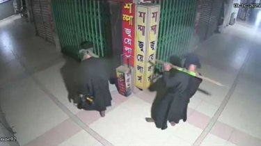 রাজধানীতে বোরকা পরে জুয়েলারি দোকানের ৫০০ ভরি স্বর্ণ চুরি